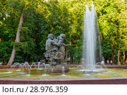 Фонтан "Садко и царевна Волхова". Великий Новгород (2018 год). Редакционное фото, фотограф Александр Щепин / Фотобанк Лори