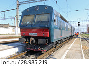 Автомотриса Чехословацкого производства АЧ2-004 на железнодорожной станции. Город Дербент (2018 год). Редакционное фото, фотограф Алексей Гусев / Фотобанк Лори