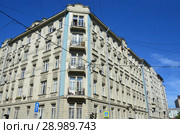 Москва, доходный дом 19/28 на пересечении Подсосенского и Лялина переулков, 1910 год постройки (2018 год). Стоковое фото, фотограф Овчинникова Ирина / Фотобанк Лори