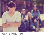 Teenage boy outcast. Стоковое фото, фотограф Яков Филимонов / Фотобанк Лори