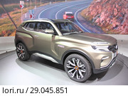 Московский международный автосалон ММАС 2018 в "Крокус Экспо" - новая "Нива" ВАЗ LADA 4x4 Vision, вид 3/4 спереди-сбоку. Редакционное фото, фотограф Илья Илмарин / Фотобанк Лори