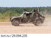 Багги "Эскадрон" (Eskadron military dune buggy). Международный военно-технический форум "Армия-2018". Полигон "Алабино" в Московской области. Редакционное фото, фотограф Алёшина Оксана / Фотобанк Лори
