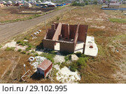 The house is built of red brick. The walls of the house are a top view. Стоковое фото, фотограф Леонид Еремейчук / Фотобанк Лори