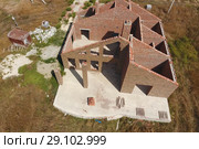 The house is built of red brick. The walls of the house are a top view. Стоковое фото, фотограф Леонид Еремейчук / Фотобанк Лори