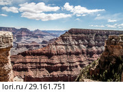 Кучевые облака над каньоном в Америке. Редакционное фото, фотограф Андрей Атрощенко / Фотобанк Лори