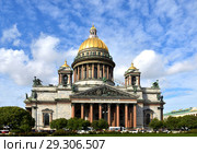 Saint Isaac's Cathedral (1858), Russian Orthodox cathedral. It is largest orthodox basilica. Санкт-Петербург (2018 год). Редакционное фото, фотограф Валерия Попова / Фотобанк Лори