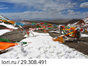Тибет, перевал Ла Чен Ла в облачный день (2018 год). Стоковое фото, фотограф Овчинникова Ирина / Фотобанк Лори