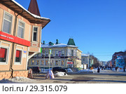 Россия, город Архангельск, проспект Чумбарова-Лучинскоого зимним вечером (2018 год). Редакционное фото, фотограф Овчинникова Ирина / Фотобанк Лори