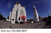 Ханты-Мансийск. Церковь Воскресения Христова. Khanty-Mansiysk. Church of the Resurrection. (2016 год). Стоковое видео, видеограф Евгений Романов / Фотобанк Лори