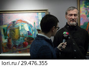 Балашихинский художник Алексей Алексеевич Рощин (2018 год). Редакционное фото, фотограф Дмитрий Неумоин / Фотобанк Лори