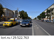 Voronezh, Russia - August 23. 2018. Prospect Revolution is one of the central streets of city. Редакционное фото, фотограф Володина Ольга / Фотобанк Лори