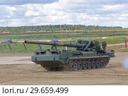 Самоходная 203мм пушка 2С7М "Малка" на полигоне Алабино, московской области. Международный военно-технический форум "Армия-2018" Редакционное фото, фотограф Игорь Долгов / Фотобанк Лори