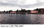 River Moscow in the summer evening. Motion time-lapse (2019 год). Стоковое видео, видеограф Владимир Катасонов / Фотобанк Лори