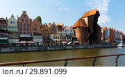 Embankment of Motlawa river in Gdansk (2018 год). Стоковое фото, фотограф Яков Филимонов / Фотобанк Лори