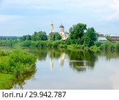 Река Тура и Собор Михаила Архангела. Село Меркушино. Свердловская облать (2011 год). Стоковое фото, фотограф Сергей Афанасьев / Фотобанк Лори