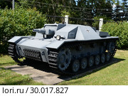 Немецкое штурмовое орудие Sturmgeschütz Ausf.A (StuG III Ausf.A) на Поклонной горе в Москве (2018 год). Редакционное фото, фотограф Free Wind / Фотобанк Лори