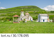 Мужской монастырь святого апостола Луки в селе Лаки. Крым 2014. Стоковое фото, фотограф Выскуб Анна / Фотобанк Лори