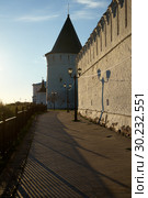 South stone defensive wall and South-eastern round tower of Tobolsk Kremlin. Tobolsk. Russia (2016 год). Редакционное фото, фотограф Сергей Пристяжнюк (Serg Zastavkin) / Фотобанк Лори