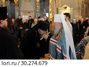Прощеное воскресенье в Новодевичьем монастыре (2019 год). Редакционное фото, фотограф Дмитрий Неумоин / Фотобанк Лори