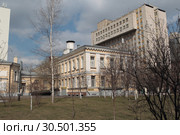Москва, Учебный Военный Центр Первого МГМУ им.Сеченова и  Российский научный центр хирургии имени академика Б.В. Петровского (2019 год). Редакционное фото, фотограф Дмитрий Неумоин / Фотобанк Лори