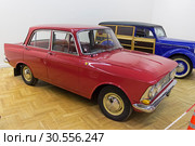 Автомобиль Москвич-408 1967 года  выпуска (праворульный, экспортное исполнение) на выставке старых и редких автомобилей (2018 год). Редакционное фото, фотограф Сергей Рыбин / Фотобанк Лори