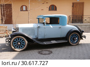 Ретроавтомобиль "Бьюик" (Buick) (2019 год). Редакционное фото, фотограф Илюхина Наталья / Фотобанк Лори