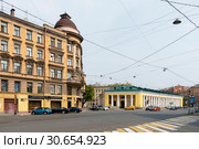 Жилой дом - Доходный дом Р. С. Гробова, Ямской рынок (2016 год). Редакционное фото, фотограф Александр Щепин / Фотобанк Лори