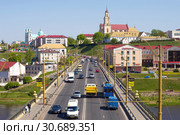 Солнечный апрельский день над Старым мостом.  Гродно, Беларусь (2019 год). Редакционное фото, фотограф Виктор Карасев / Фотобанк Лори