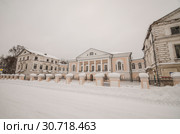 Усадьба Пьянковых. Заброшенная дворянская усадьба. Россия, Архангельская область, город Сольвычегодск (2019 год). Стоковое фото, фотограф Яковлев Сергей / Фотобанк Лори