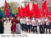 Парад «Мальчишей-Кибальчишей» в Черкесске (2019 год). Редакционное фото, фотограф WalDeMarus / Фотобанк Лори