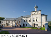 Свято-Троице-Никольский монастырь. Храм в честь преподобного Иоанна Лествичника (1710 г.). Гороховец, Владимирская область (2018 год). Редакционное фото, фотограф Елена Коромыслова / Фотобанк Лори