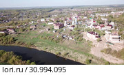 Panoramic aerial view of district of Belev on riverside, Tula region, Russia (2019 год). Стоковое видео, видеограф Яков Филимонов / Фотобанк Лори