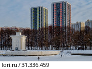 Московская область, Химки,современные жилые дома по улице Совхозная, 19 (2019 год). Стоковое фото, фотограф glokaya_kuzdra / Фотобанк Лори