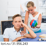 Girl is apologizing to a friend for bad behavior and offering to play ball. Стоковое фото, фотограф Яков Филимонов / Фотобанк Лори
