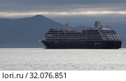 Passenger Expedition Cruise Liner Azamara Quest (2019 год). Редакционное видео, видеограф А. А. Пирагис / Фотобанк Лори
