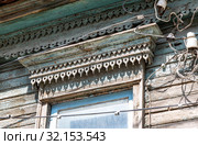 Vintage wooden carved ornament of old house. Стоковое фото, фотограф FotograFF / Фотобанк Лори