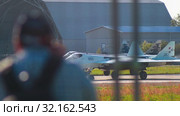 29 AUGUST 2019 MOSCOW, RUSSIA: reactive planes are taking off the runway. Редакционное видео, видеограф Константин Шишкин / Фотобанк Лори