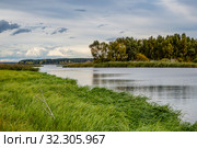 Прогулка к берегу реки. Стоковое фото, фотограф Меркулова Наталья Геннадьевна / Фотобанк Лори