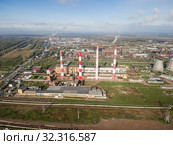 Промзона города Стерлитамак. Теплоэнергостанция. Вид с воздуха. Industrial zone of the Sterlitamak city. Thermal power station. Aerial view. Редакционное фото, фотограф Евгений Романов / Фотобанк Лори