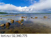 Литораль во время прилива. Берег Белого моря. Карелия, Россия, конец июня. Стоковое фото, фотограф Сергей Рыбин / Фотобанк Лори