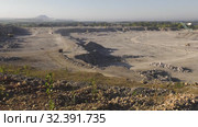 Шах-Тау. Карьер по добыче известняка. Shakh-Tau. Limestone quarry. (2019 год). Редакционное видео, видеограф Евгений Романов / Фотобанк Лори