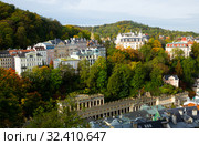View of Karlovy Vary cityscape (2019 год). Редакционное фото, фотограф Яков Филимонов / Фотобанк Лори