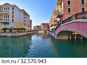 Qanat Quartier on Pearl Island in Doha, Qatar (2019 год). Стоковое фото, фотограф Володина Ольга / Фотобанк Лори