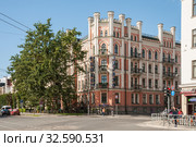 Riga Art Nouveau (Jugendstil), beautiful corner house with turrets on the Elizabetes street (Elizabetes iela), Monica Hotel (2014 год). Редакционное фото, фотограф Юлия Бабкина / Фотобанк Лори
