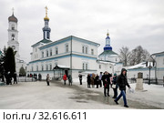 Храм в честь преподобных отцев в Синае и Раифе избиенных ( 1708 г. ). Раифский Богородицкий мужской монастырь. Татарстан (2018 год). Редакционное фото, фотограф stargal / Фотобанк Лори