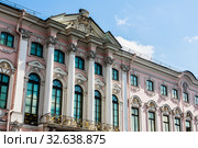 The Stroganov Palace, a Late Baroque palace at the intersection of the Moika River and Nevsky Prospect. Стоковое фото, фотограф Николай Коржов / Фотобанк Лори