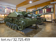 Немецкие самоходные орудия периода Второй Мировой войны в танковом музее. Парола, Финляндия (2017 год). Редакционное фото, фотограф Виктор Карасев / Фотобанк Лори