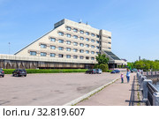 The city of Vyborg. Hotel Druzhba (Friendship) (2019 год). Редакционное фото, фотограф Parmenov Pavel / Фотобанк Лори