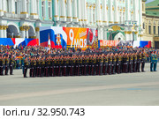 Курсанты Суворовского военного училища в парадном строю. Фрагмент репетиции военного парада в честь Дня Победы. Санкт-Петербург (2017 год). Редакционное фото, фотограф Виктор Карасев / Фотобанк Лори