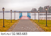 Пристань у Валдайского Иверского монастыря. Новгородская область. Валдайский район. Остров Сельвицкий (2019 год). Стоковое фото, фотограф Сергей Афанасьев / Фотобанк Лори